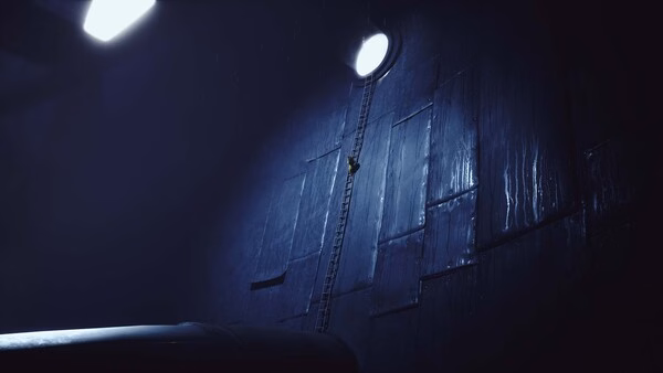 Little Nightmares screenshot: A small figure climbs a tall ladder in a dimly lit, eerie room with metallic walls and a bright circular light.